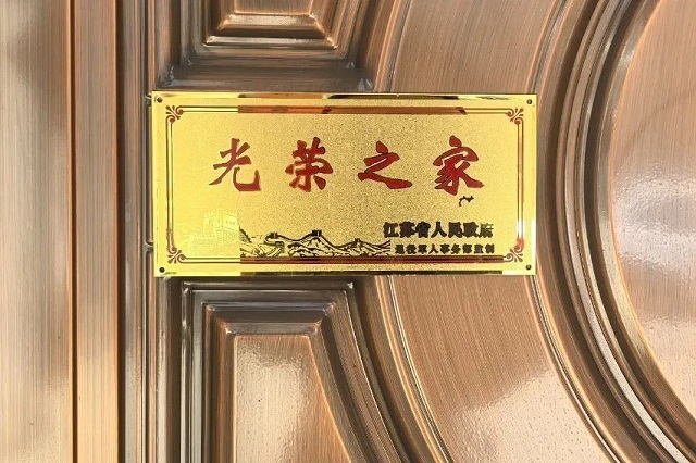 03.jpg