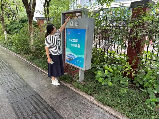 02.jpg