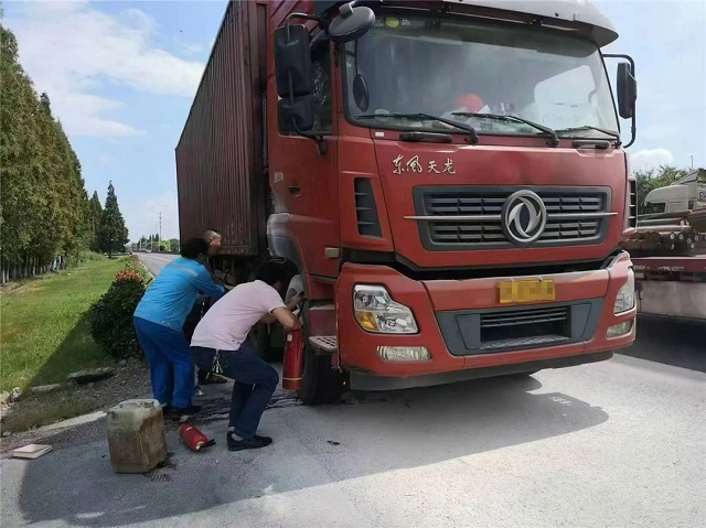 03.jpg