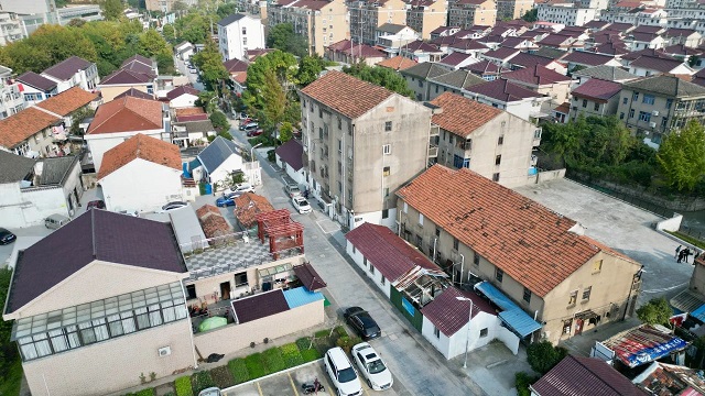 02.jpg