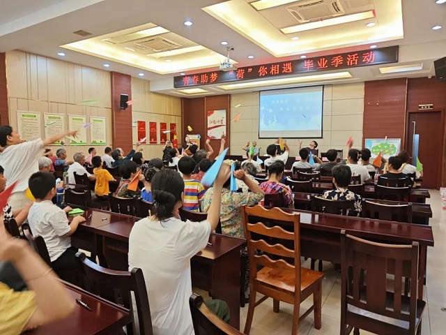 05.jpg