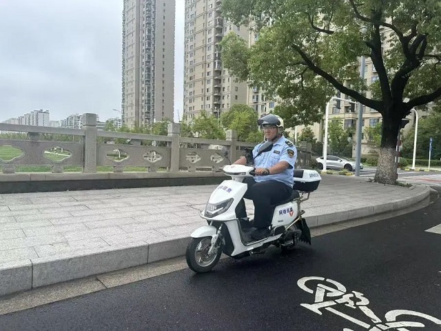 02.jpg