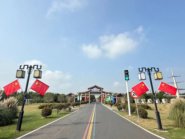 1759130906884.jpg 09.jpg