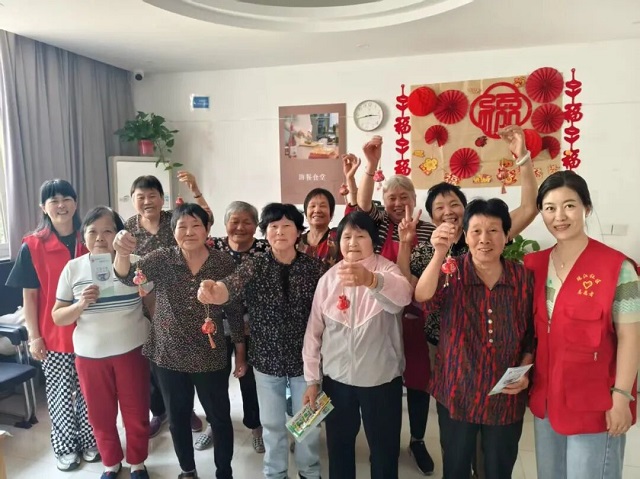 1760513225684.jpg 06.jpg