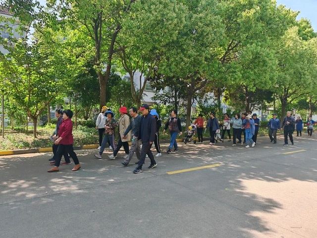 1760513358418.jpg 10.jpg