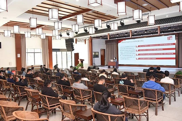 1760513545593.jpg 01.jpg