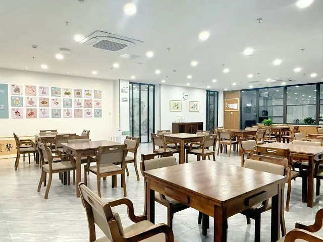 1761810444832.jpg 06.jpg