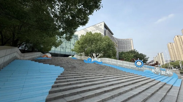 1762088981115.jpg 05.jpg