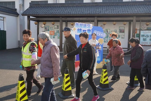 1764228760291.jpg 06.jpg